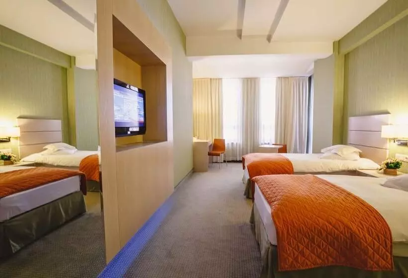 اتاق استاندارد, Golden Tulip Ana Tower Sibiu
