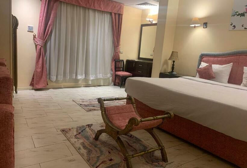 سوییت اجرایی, Holidays Express