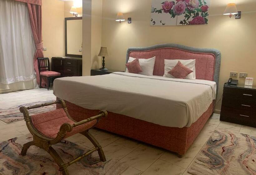 سوییت اجرایی, Holidays Express