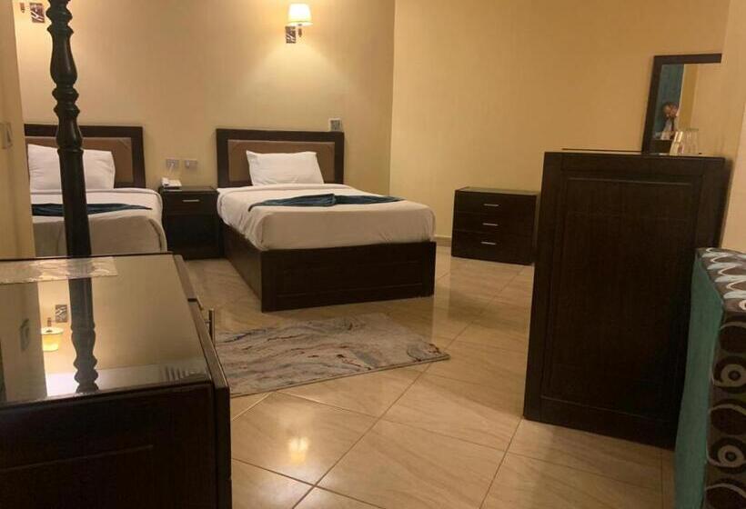 سوییت جونیور, Holidays Express