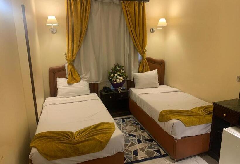 اتاق کلاسیک, Holidays Express