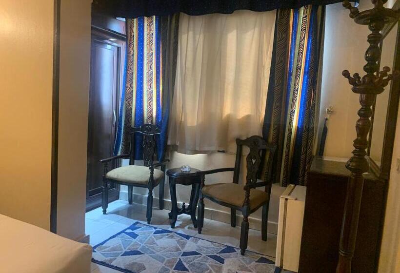 اتاق لوکس, Holidays Express