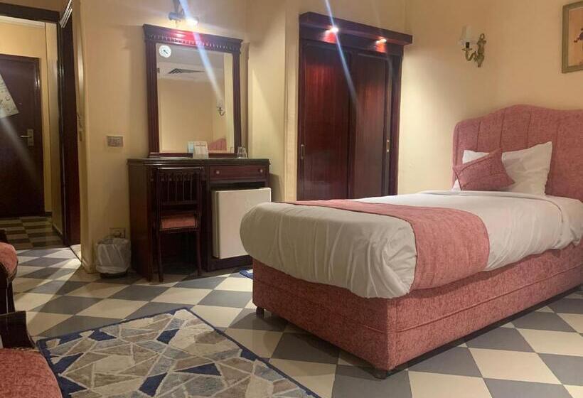 اتاق سوپریور, Holidays Express