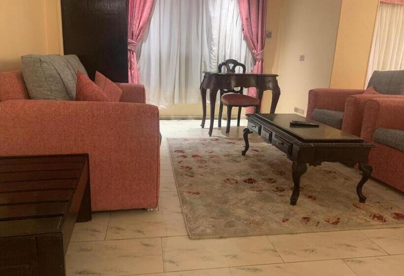 سوییت اجرایی, Holidays Express