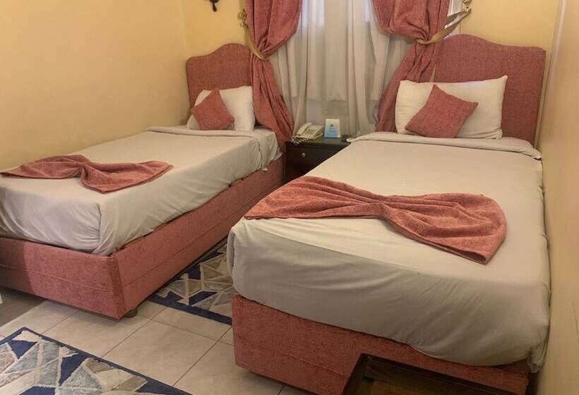 اتاق کلاسیک, Holidays Express