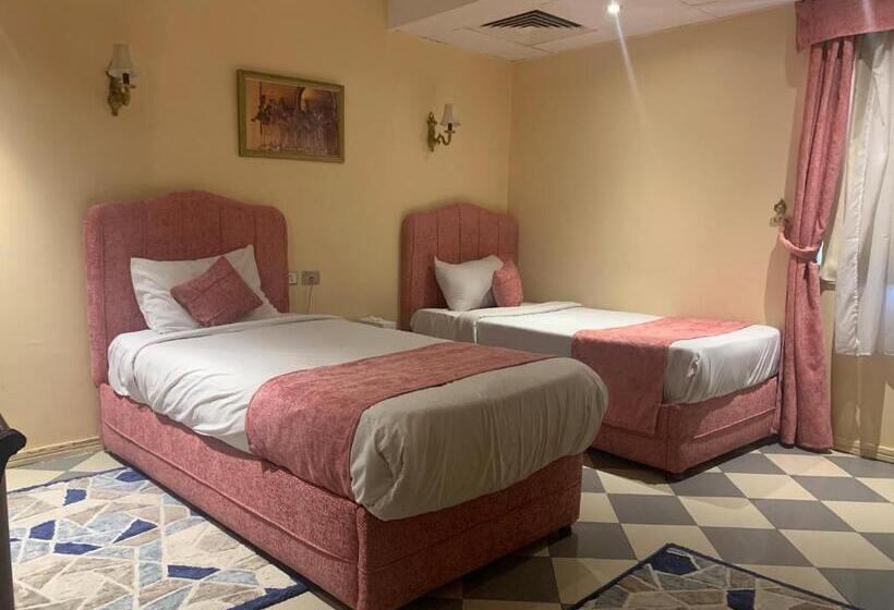 اتاق سوپریور, Holidays Express