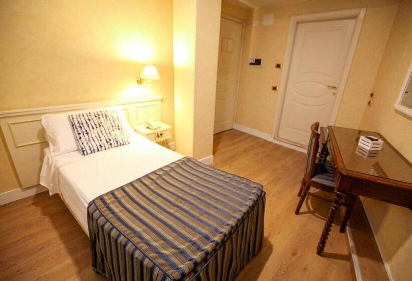 Номер Стандарт Индивидуальный, I Gigli