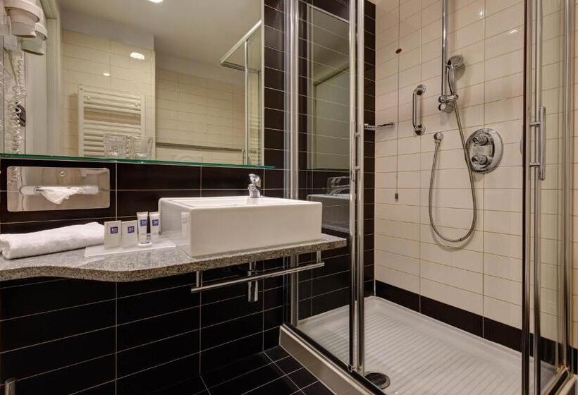 חדר אקזקיוטיב, Ih Hotels Roma Z3