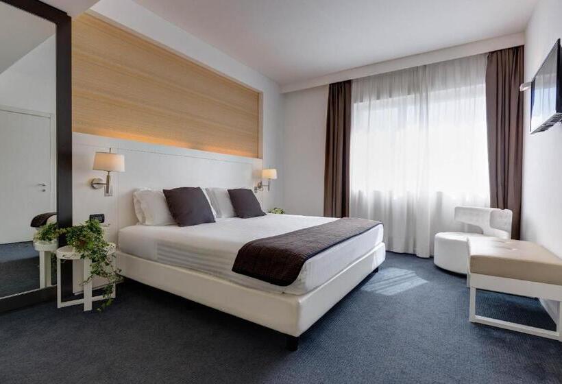 סוויטת ג'וניור, Ih Hotels Roma Z3