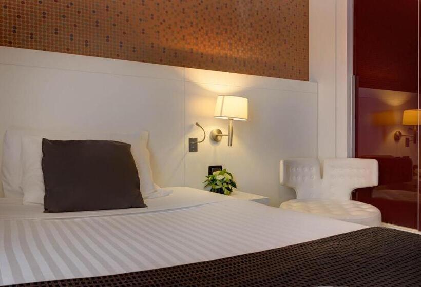 חדר סטנדרט יחיד מותאם לאדם עם מוגבלויות, Ih Hotels Roma Z3