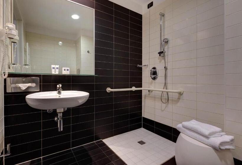 חדר סטנדרט יחיד מותאם לאדם עם מוגבלויות, Ih Hotels Roma Z3