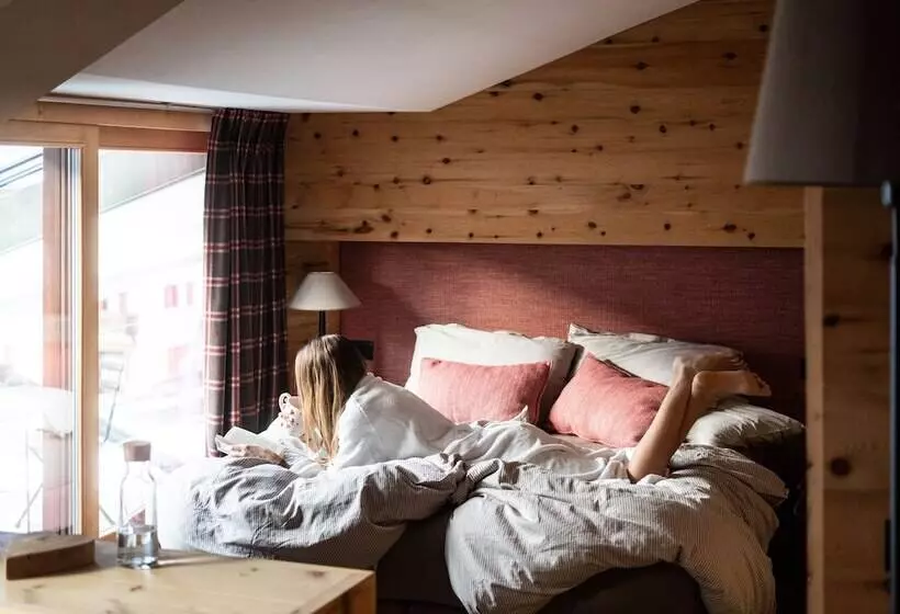 سوئیت کلاسیک, La Genzianella Bormio