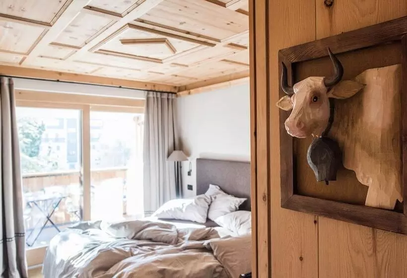 سوئیت کلاسیک, La Genzianella Bormio