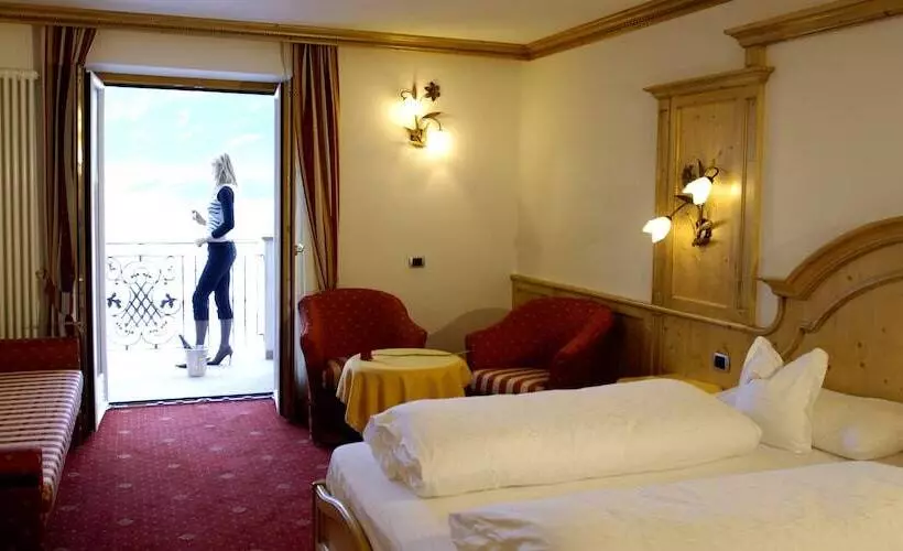 山の見えるジュニアスイート, Lagorai Resort & Spa