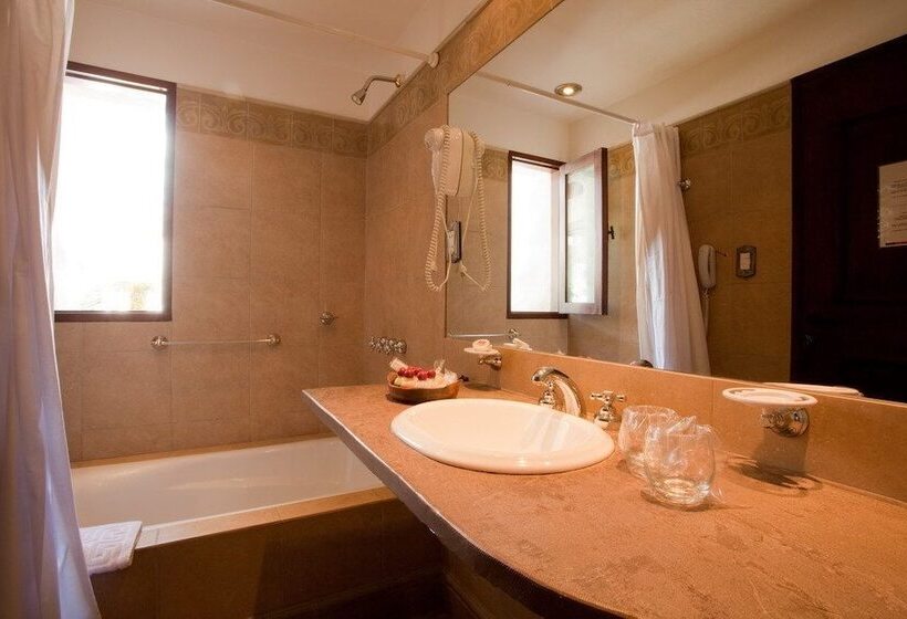 Номер Deluxe, Marques De Tojo