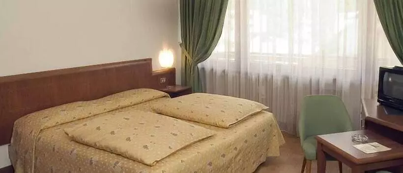 اتاق استاندارد, Milano