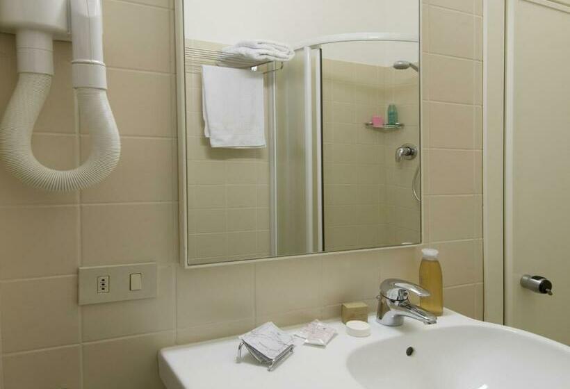 バルコニー付きスタンダードルーム, Nives