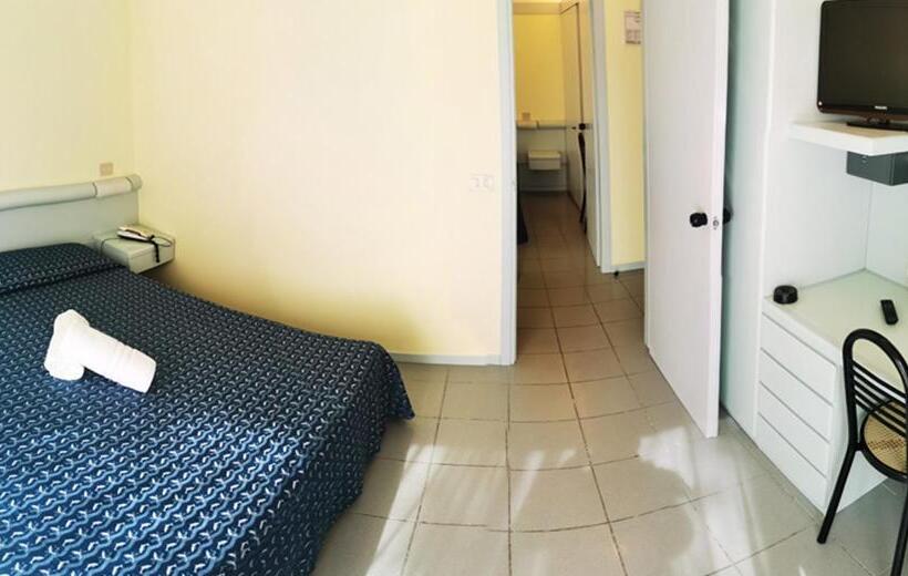 ファミリールーム, Nives