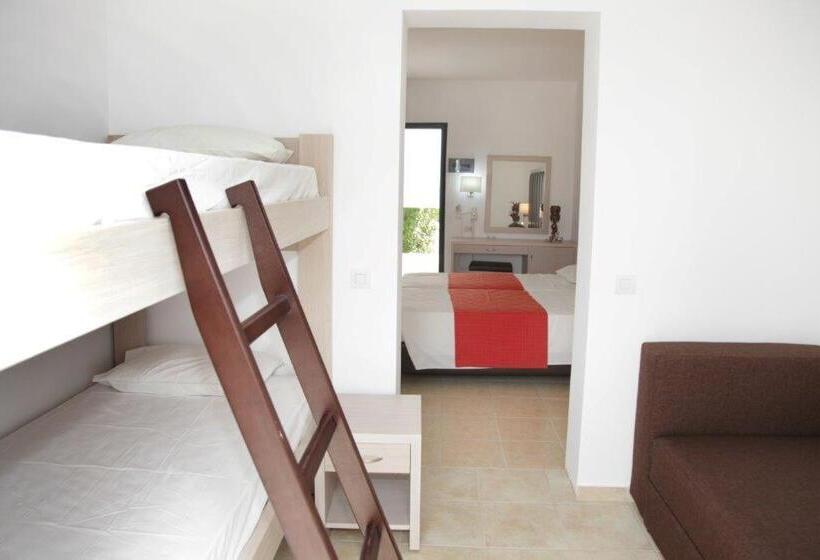 غرفة عائلية, Rodos Star