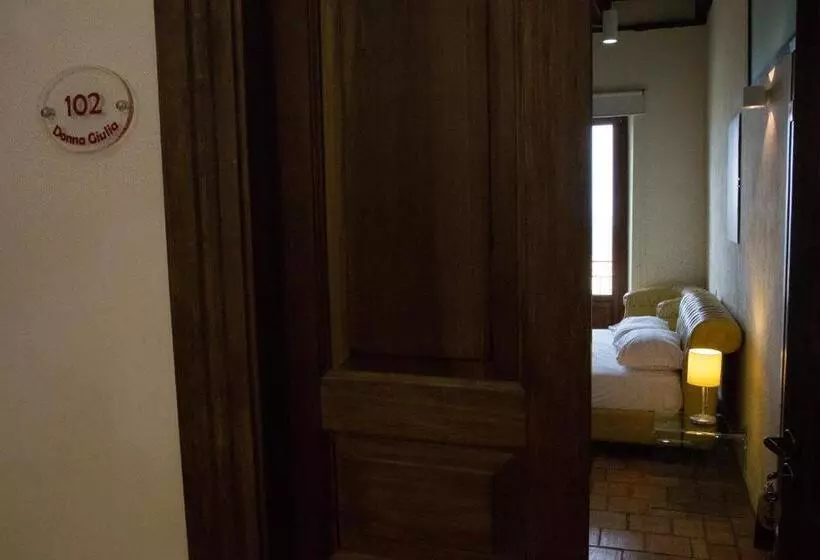 スタンダードルーム, Relais Hotel Palazzo Castriota