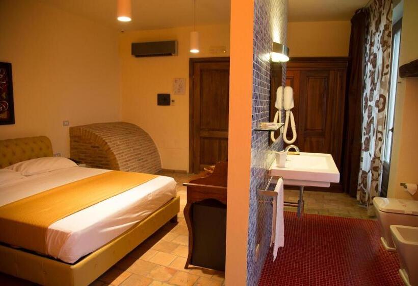 Люкс, Relais Hotel Palazzo Castriota