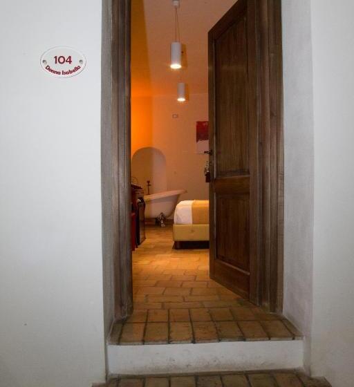 جناح, Relais Hotel Palazzo Castriota