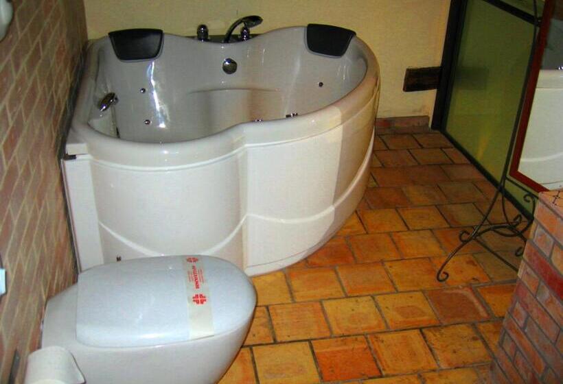 غرفة قياسية ثلاثية, Relais Hotel Palazzo Castriota