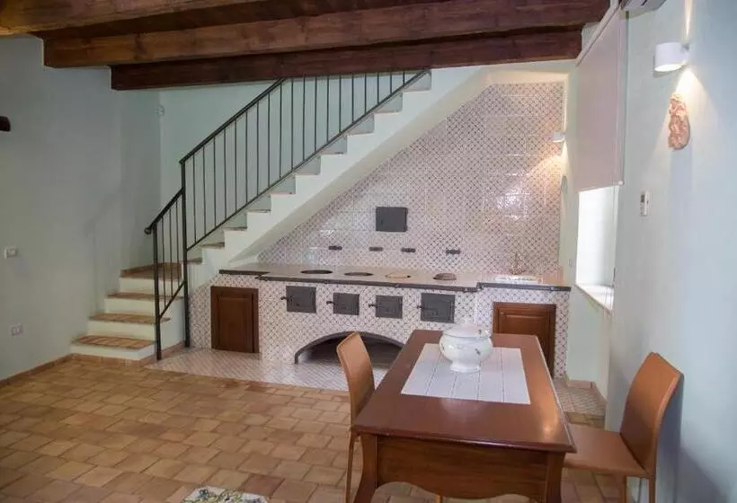 スタンダード４人部屋, Relais Hotel Palazzo Castriota