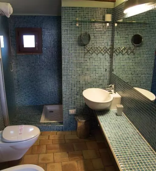 スタンダード４人部屋, Relais Hotel Palazzo Castriota