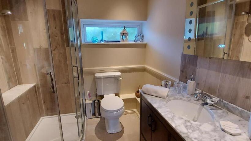 1 Yatak Odalı Delüks Daire, Glyn Isa Country House B&b And Self Catering Apartments