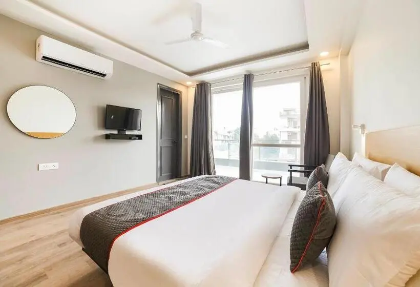 トリプルクラシックルーム, Super Townhouse Sector 46 Gurgaon Near Appu Ghar