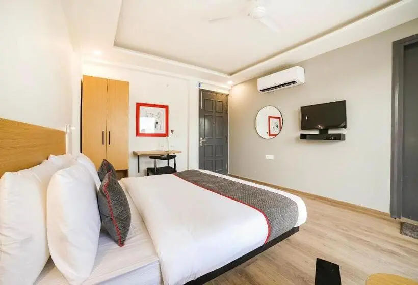 トリプルクラシックルーム, Super Townhouse Sector 46 Gurgaon Near Appu Ghar