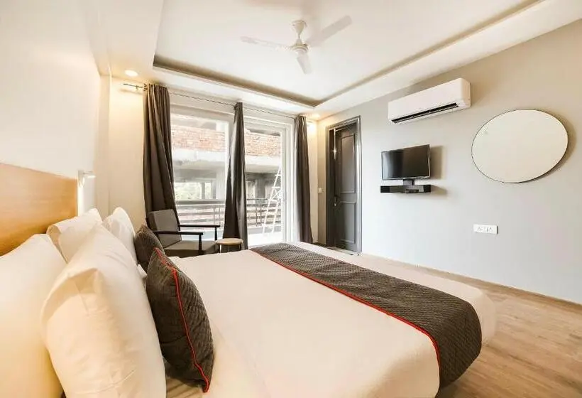 デラックストリプルルーム, Super Townhouse Sector 46 Gurgaon Near Appu Ghar