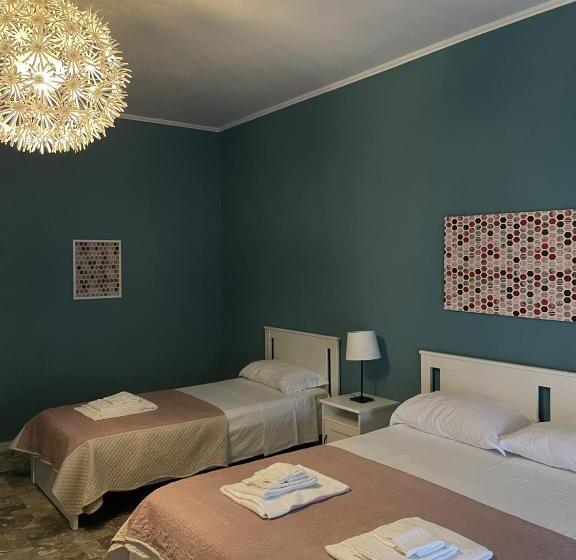 اتاق استاندارد سه نفره, Interno1 Bari Policlinico