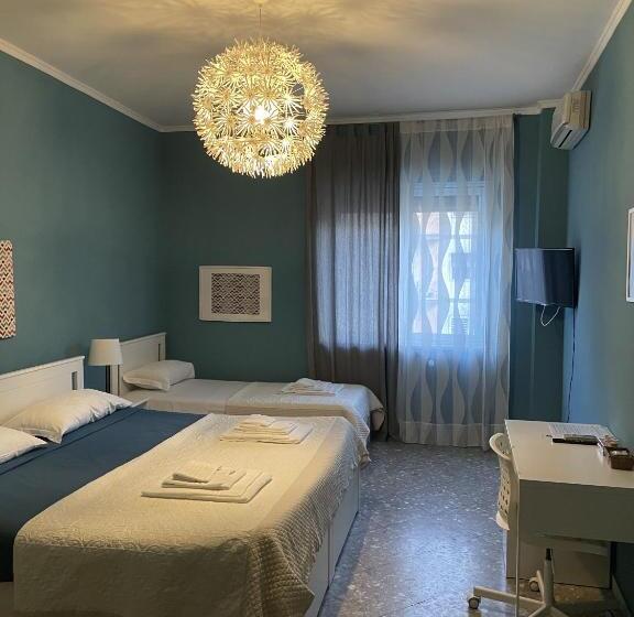 اتاق استاندارد سه نفره, Interno1 Bari Policlinico