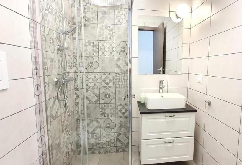 اتاق استاندارد, Interno1 Bari Policlinico