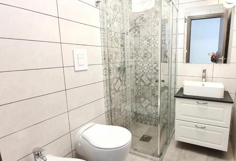 اتاق استاندارد, Interno1 Bari Policlinico