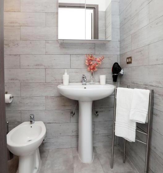 Standard room with outdoor bath, Interno1 Bari Policlinico