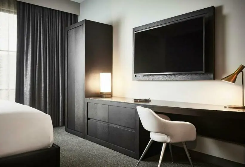 キングサイズベッドのスイートルーム, Archer Hotel Tysons