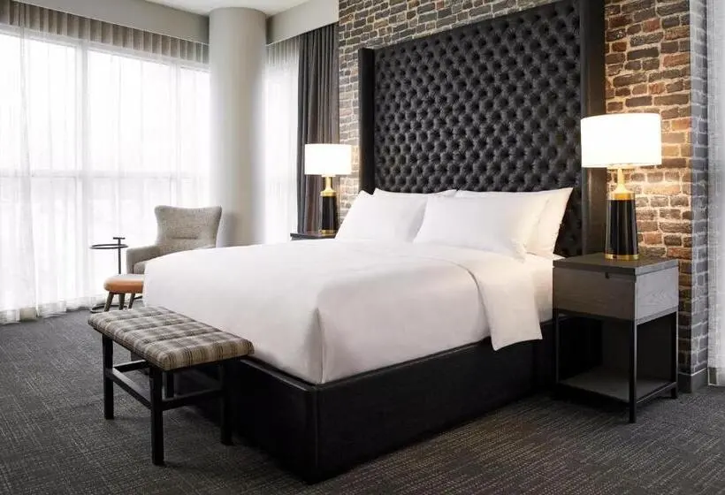 バルコニー付きスタンダードルーム, Archer Hotel Tysons