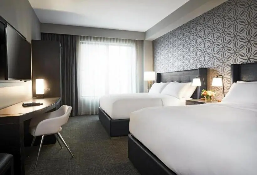 身障者適用キングサイズベッドルーム, Archer Hotel Tysons