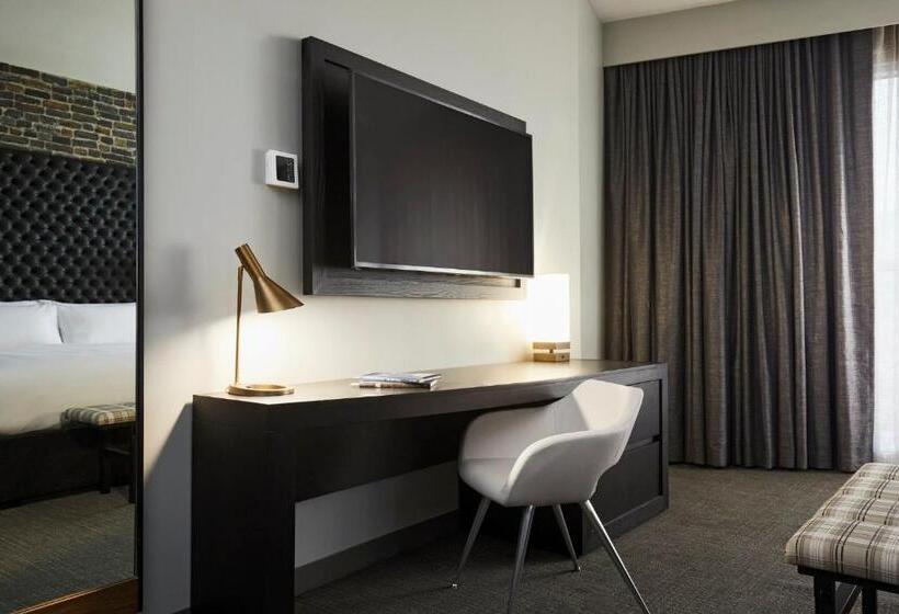 Люкс Адаптированный для Инвалидов, Archer Hotel Tysons