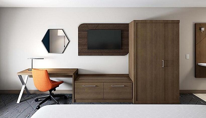 Люкс, Holiday Inn Express & Suites   Harrisonburg University Area , An Ihg