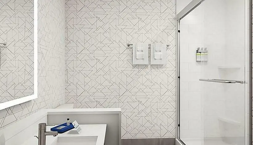 身障者適用キングサイズベッドルーム, Holiday Inn Express & Suites   Harrisonburg University Area , An Ihg