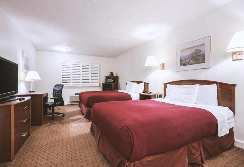 Номер Superior, Sky Palace Inn & Suites Mccook