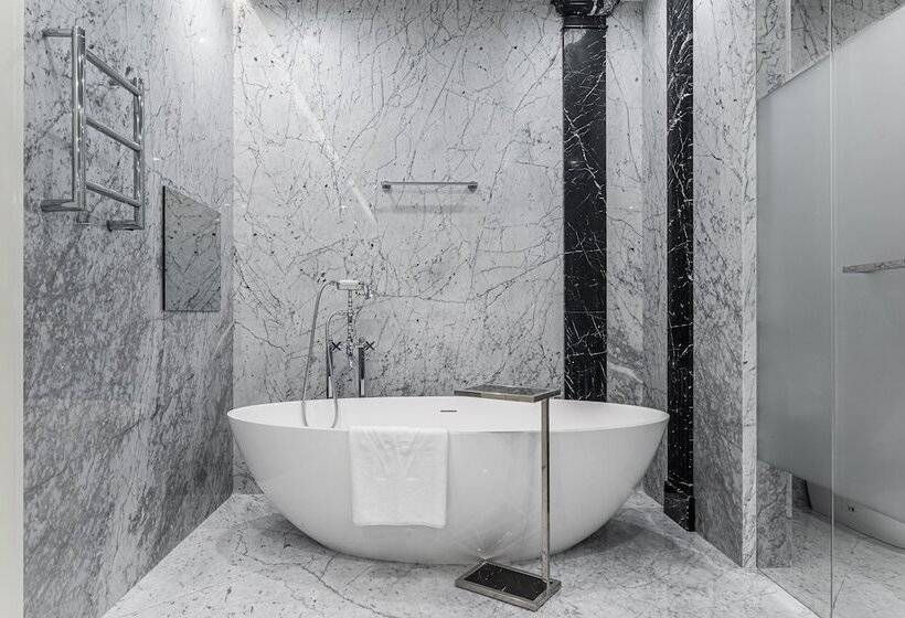 이그제큐티브 스위트, Wawelberg