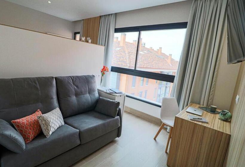 استودیوی استاندارد, Studios Cielo Madrid