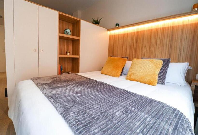 استودیوی استاندارد, Studios Cielo Madrid