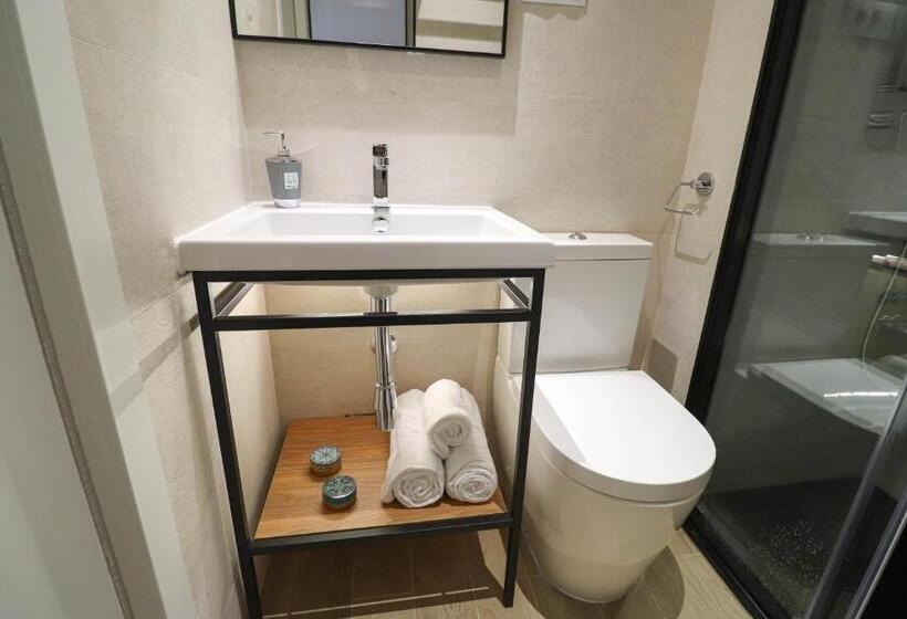 استودیوی استاندارد, Studios Cielo Madrid