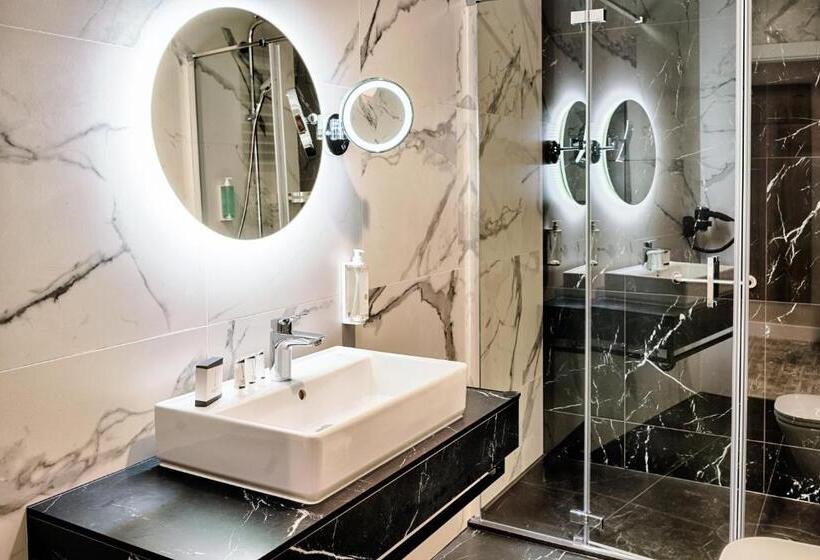 اتاق استاندارد یک نفره, Grand Focus Hotel Szczecin